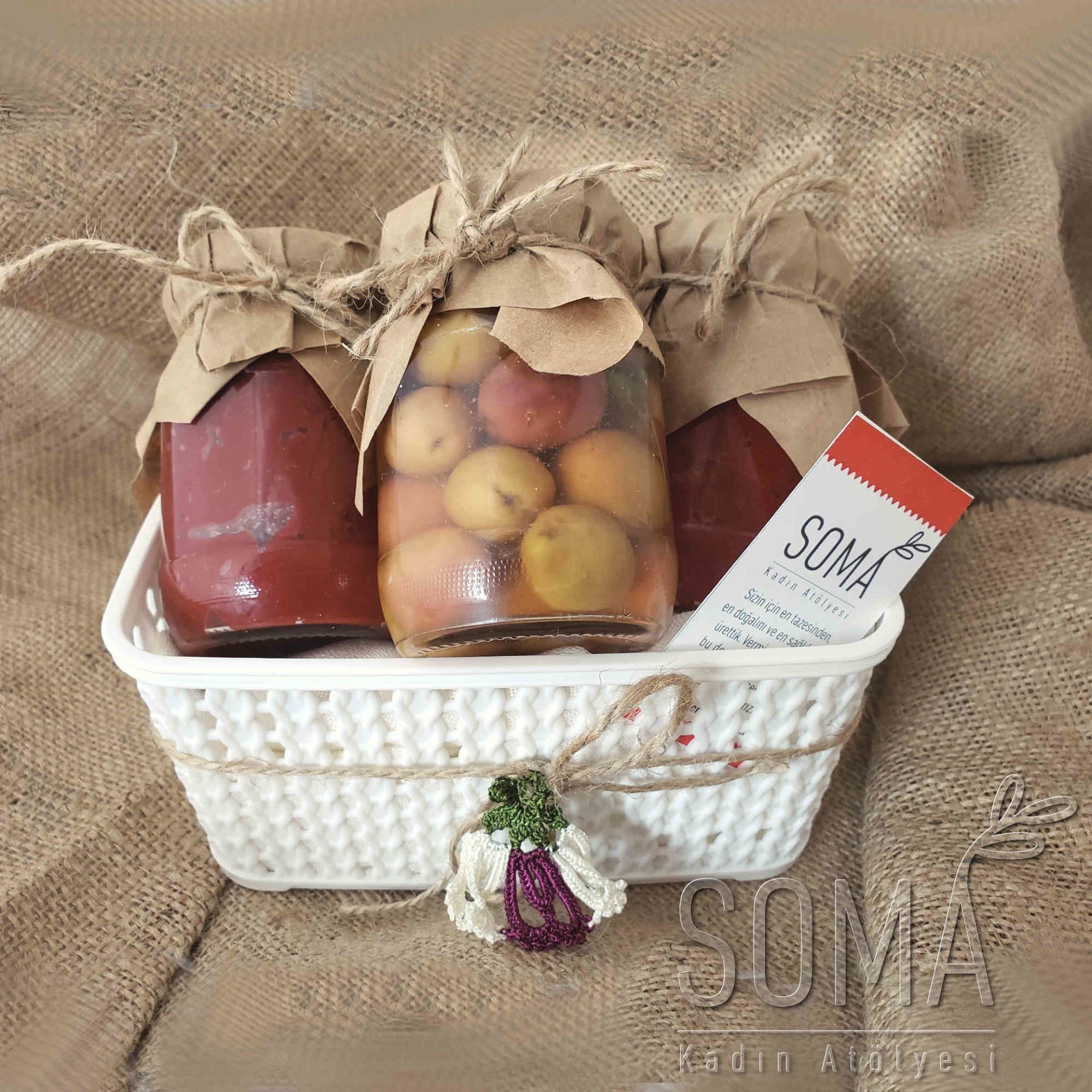 Ege Yöresel 3'Lü Hediye Paketi (Zeytin, Salça)