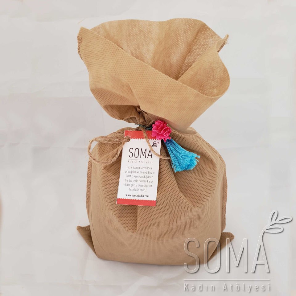 Ege Yöresel 3'lü Hediye Paketi (Zeytinyağı, Reçel, Tarhana)