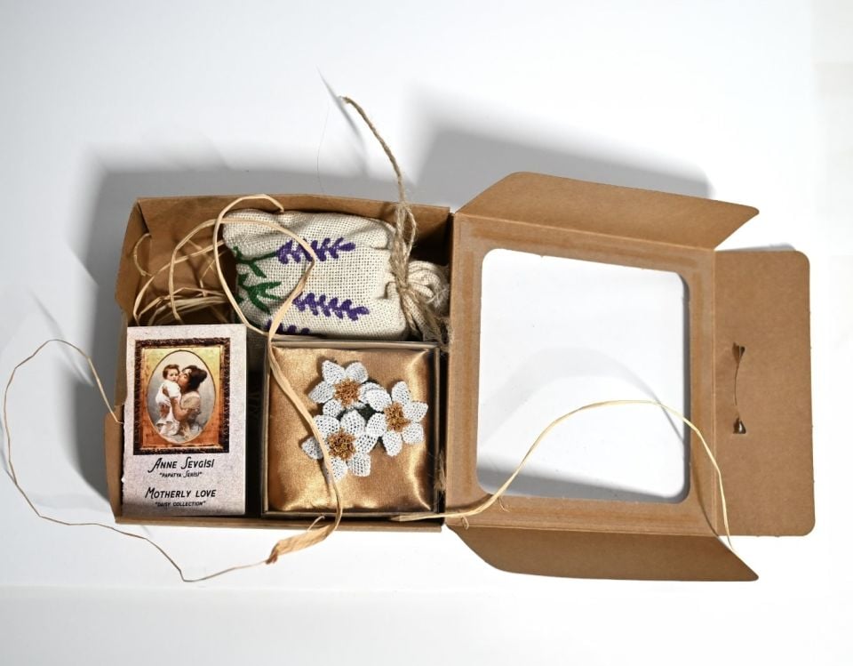 Lavantalı Anne Sevgisi Hediye Paketi