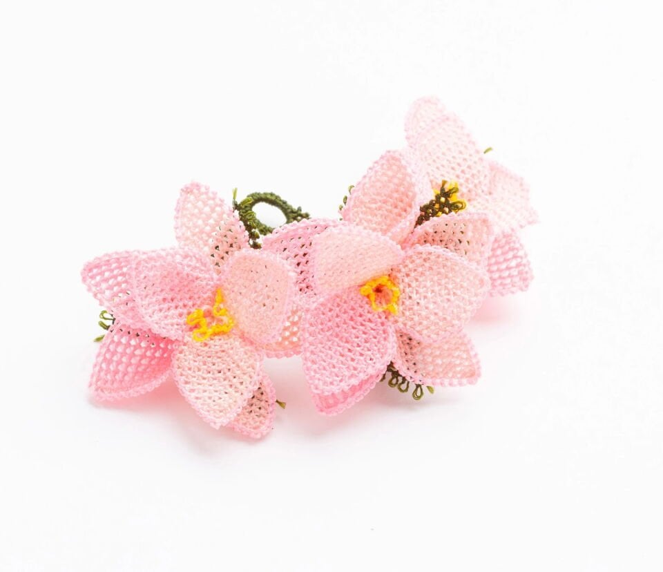 İğne Oyası Broş Renkli