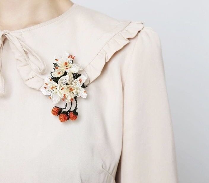 İğne Oyası Anne Sevgisi Broş