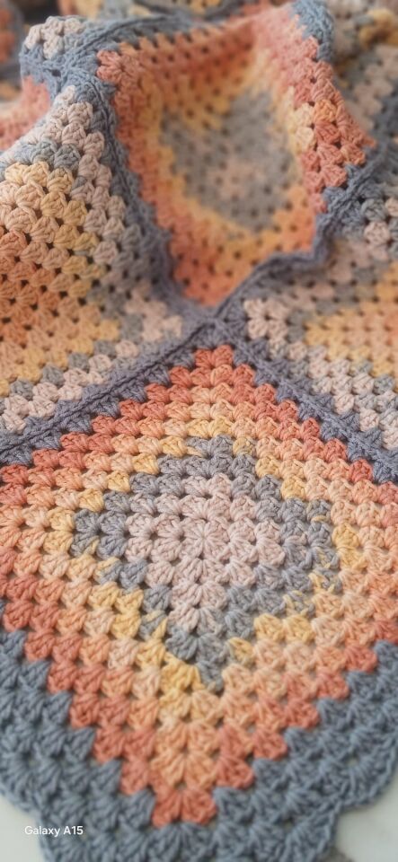 Tığ İşi Örgü Battaniye