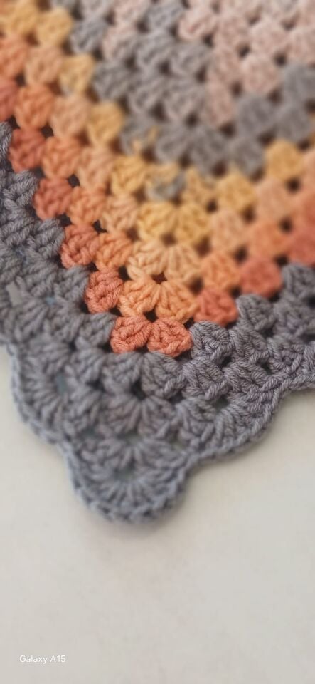 Tığ İşi Örgü Battaniye