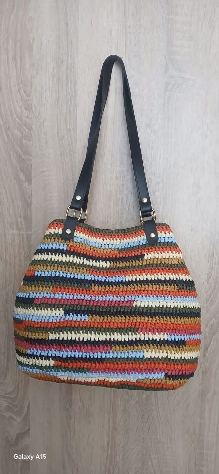 El Yapımı Şık Örgü Çanta 40