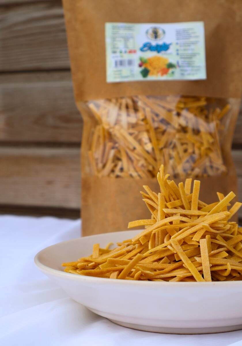Doğal Sebzeli Ev Eriştesi (Havuçlu-Zerdaçallı) 250 Gr