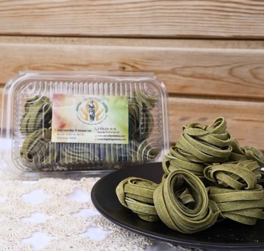 Doğal Sebzeli Ev Makarnası (Ispanaklı) 250 Gr