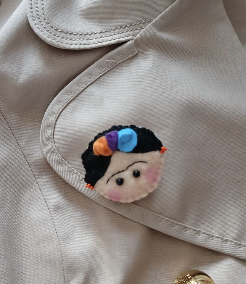 Frida Kahlo Broşu