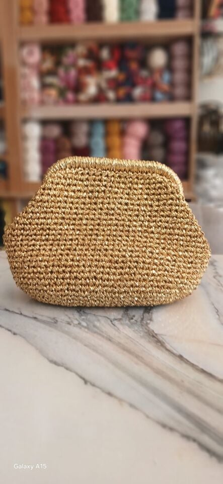 El Yapımı Şık Örgü Çanta 42